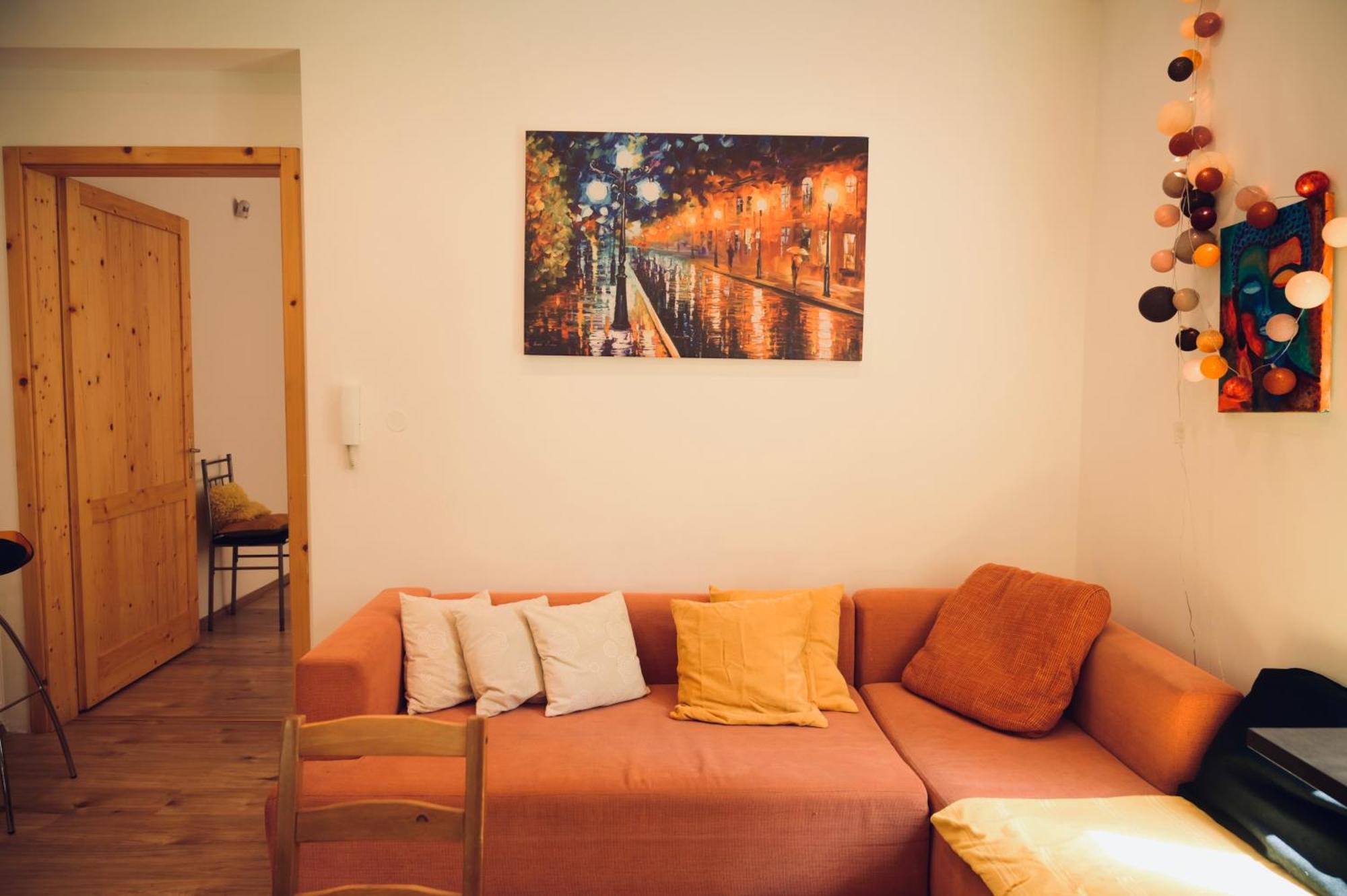 Cozy Hillside In With Patio Apartamento